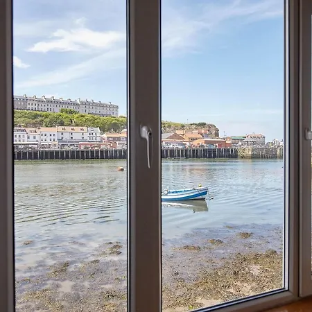 Apartment Host & - The Haven *